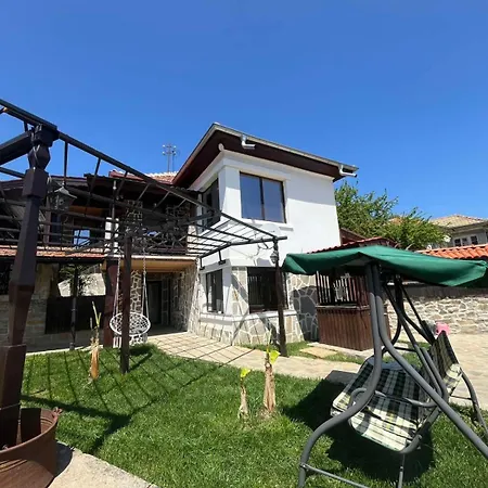 The Pepper House Kavlak